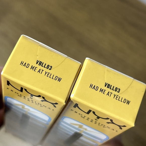 Lot of 2 NYX Vivid Brights Matte Liquid Liner Eyeliner Had me at Yellow New - Picture 3 of 5